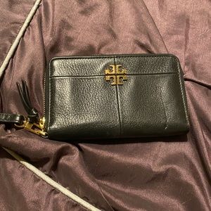 Tory Burch wallet clutch